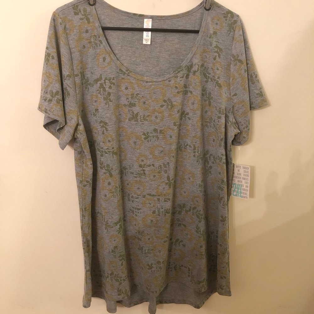 NWT Vintage Floral Classic T!